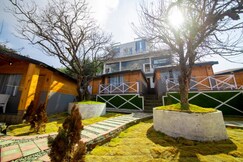 Raw Wood | Resort & Cottages