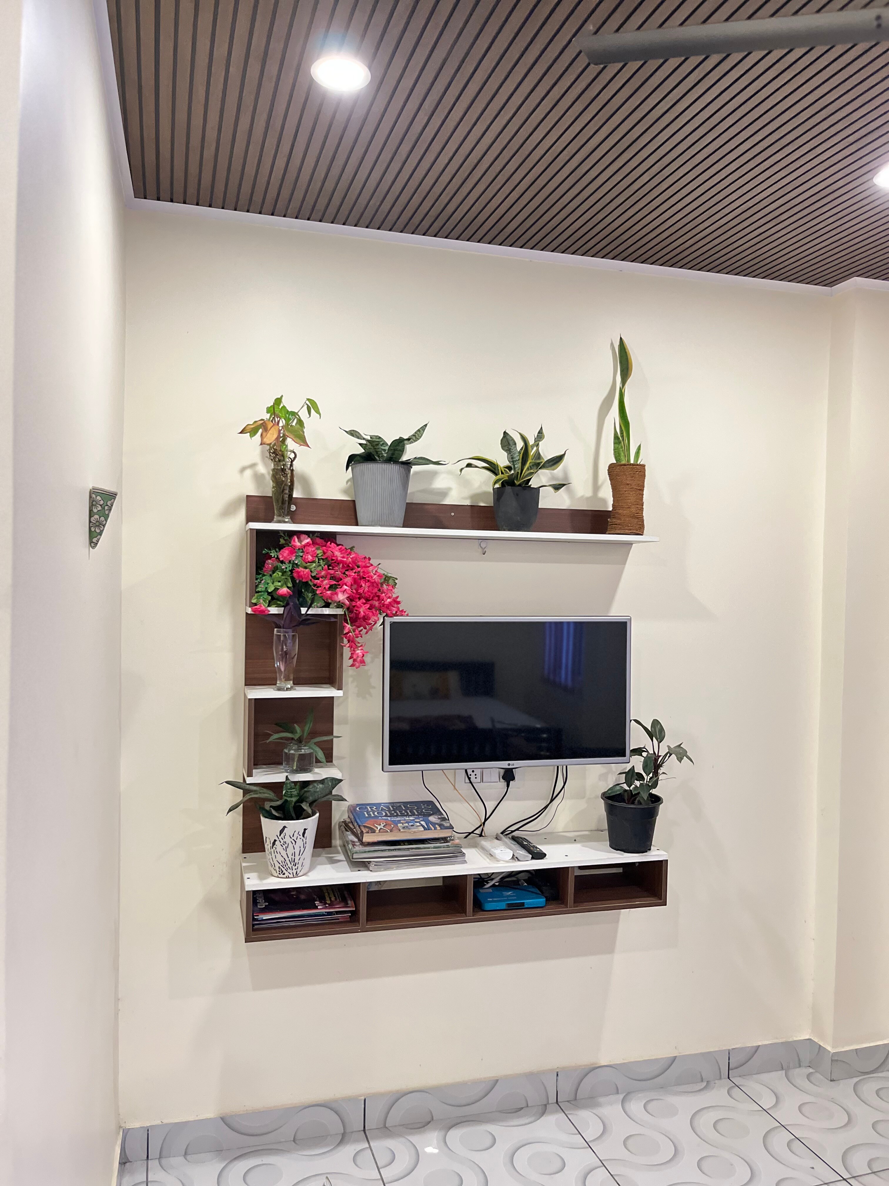 Cozy AC Room with Balcony - Tap to explore photos