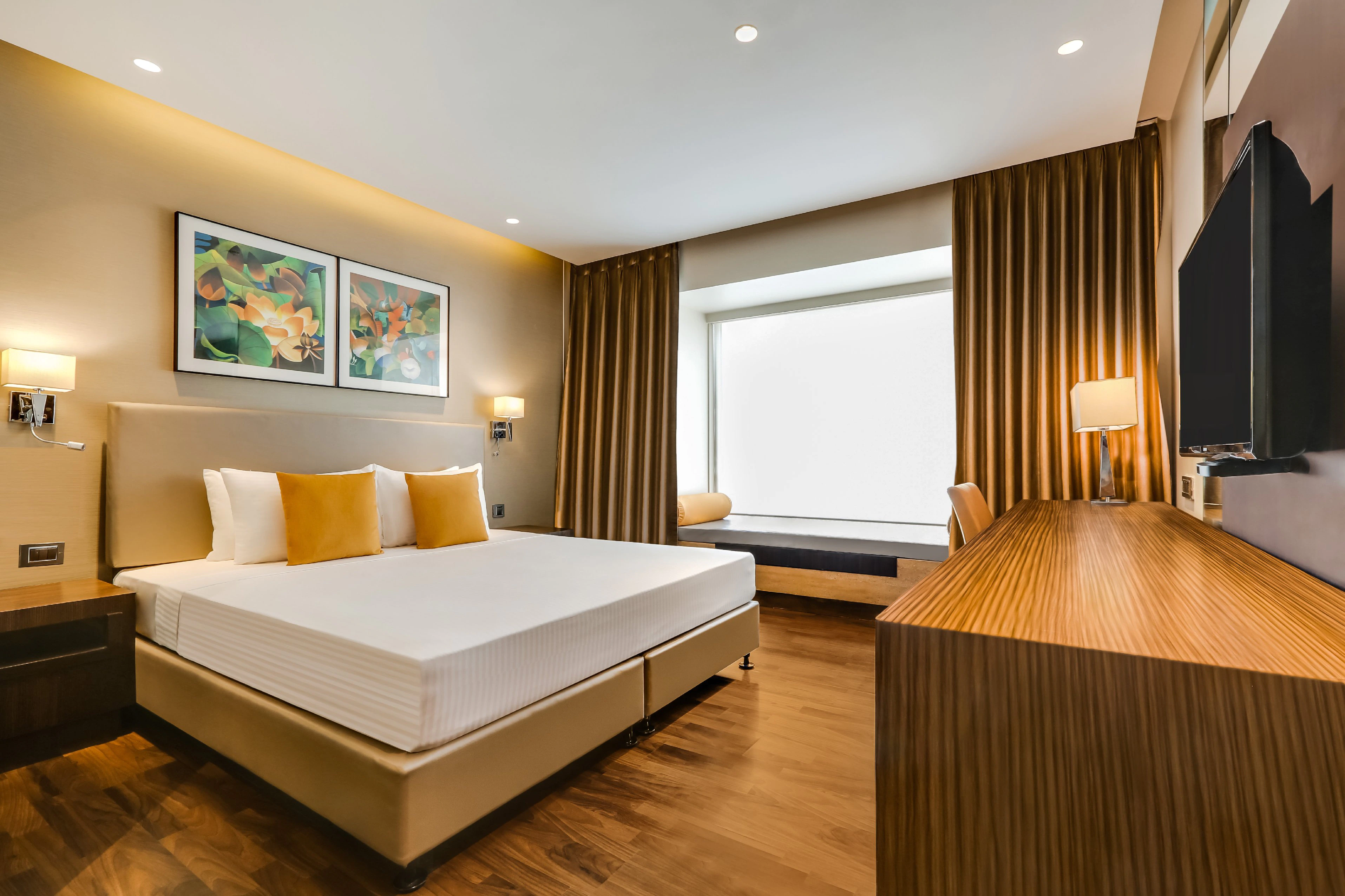 Lemon Tree Hotel, Viman Nagar, Pune Room Type - Studio Queen Room