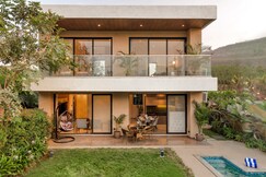 SaffronStays Augustus