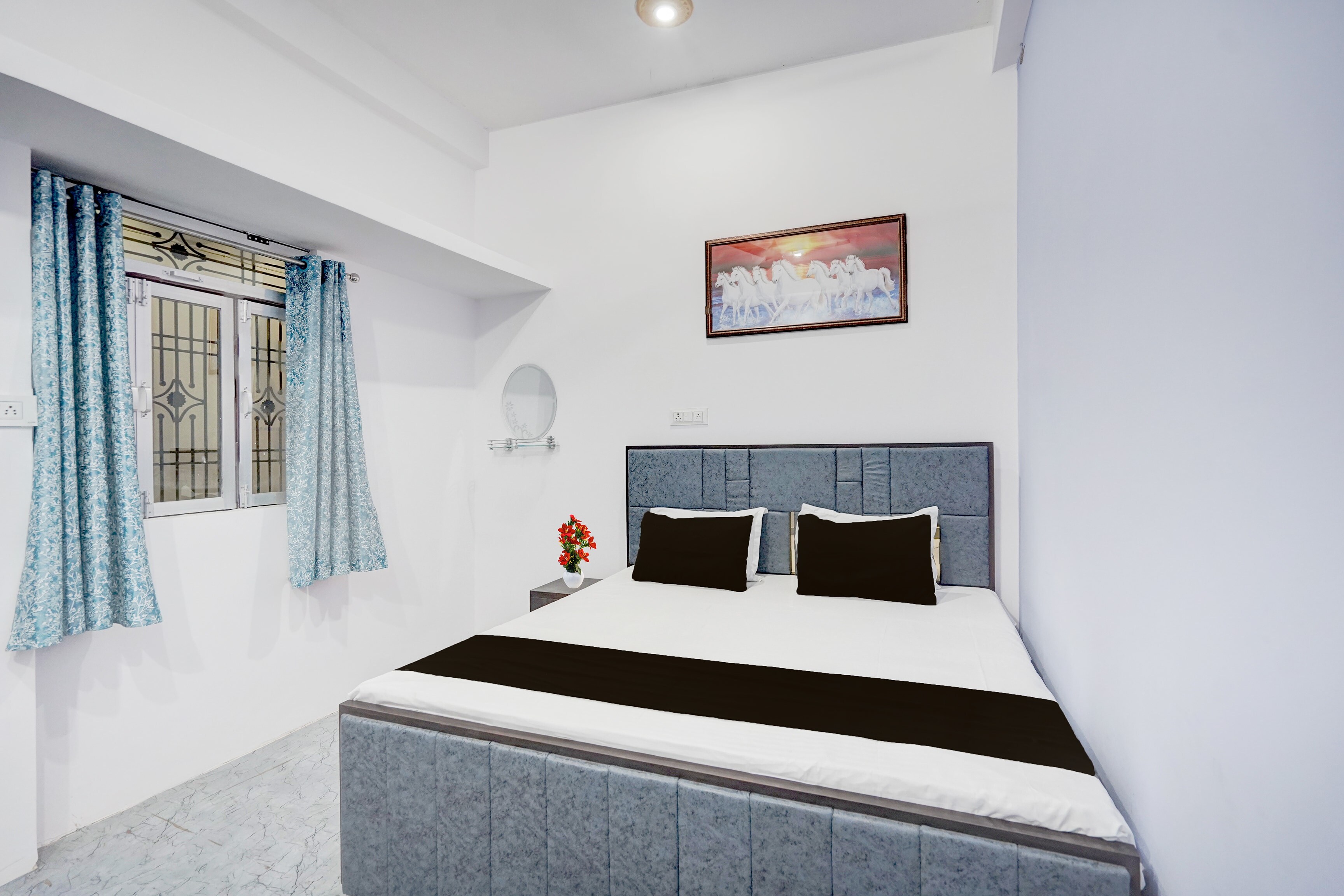 Hotel O by OYO Happy Hotel & Restaurant - Tap to explore photos