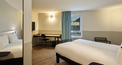 ibis Styles Poissy Room Type - Standard room with 1 double bed