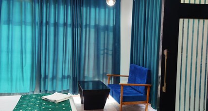 Hotel The Royal Kargil (Riverside) Room Type - Family Suite
