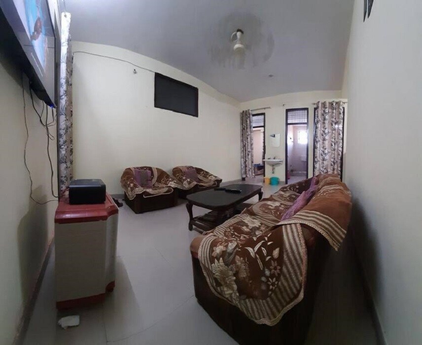 Green View | Entire 2BHK Apartment - Tap to explore photos