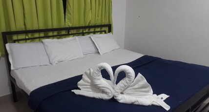 Sunrise Spacious 2BHK Near Railway Room Type - Sunrise Spacious 2BHK Near Railway