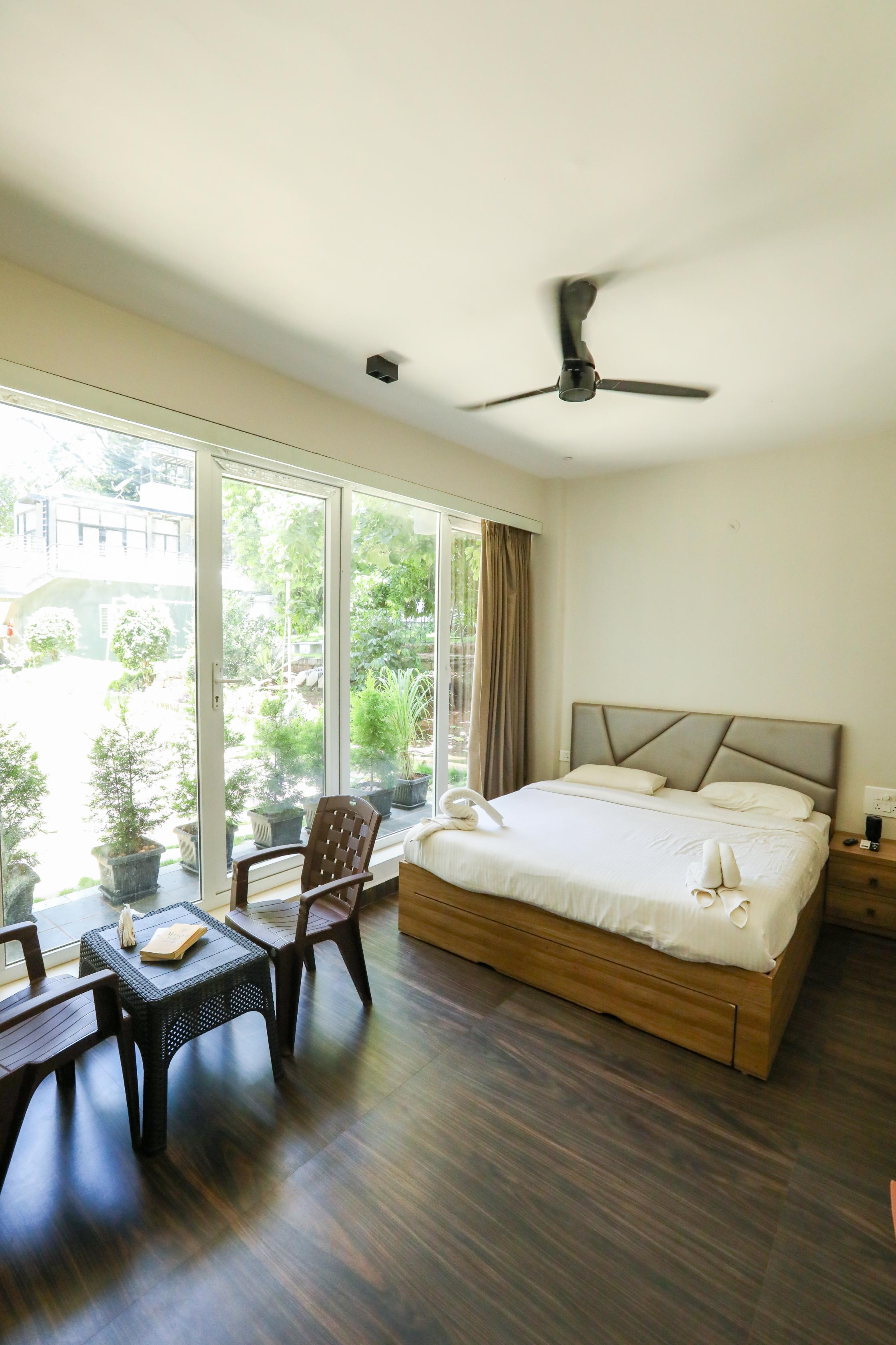 Thavika SIlverwoods Residence Yelagiri - Tap to explore photos