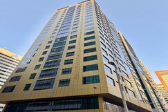 Luxury Apartment At Electra Tower Near Abu Dhabi Mall With Pool And Gym