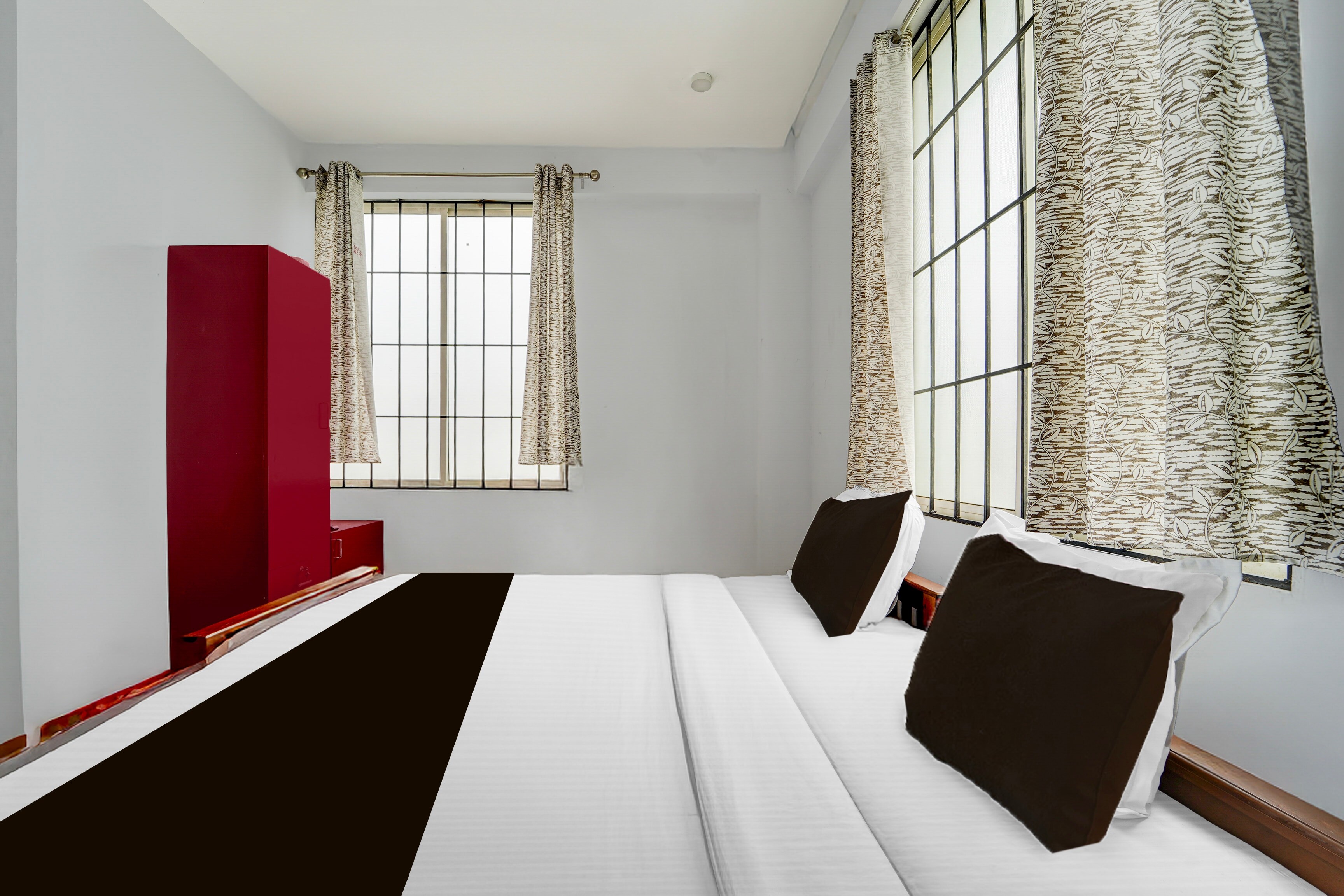 Super Hotel O Pukkattupady Aluva East - Tap to explore photos