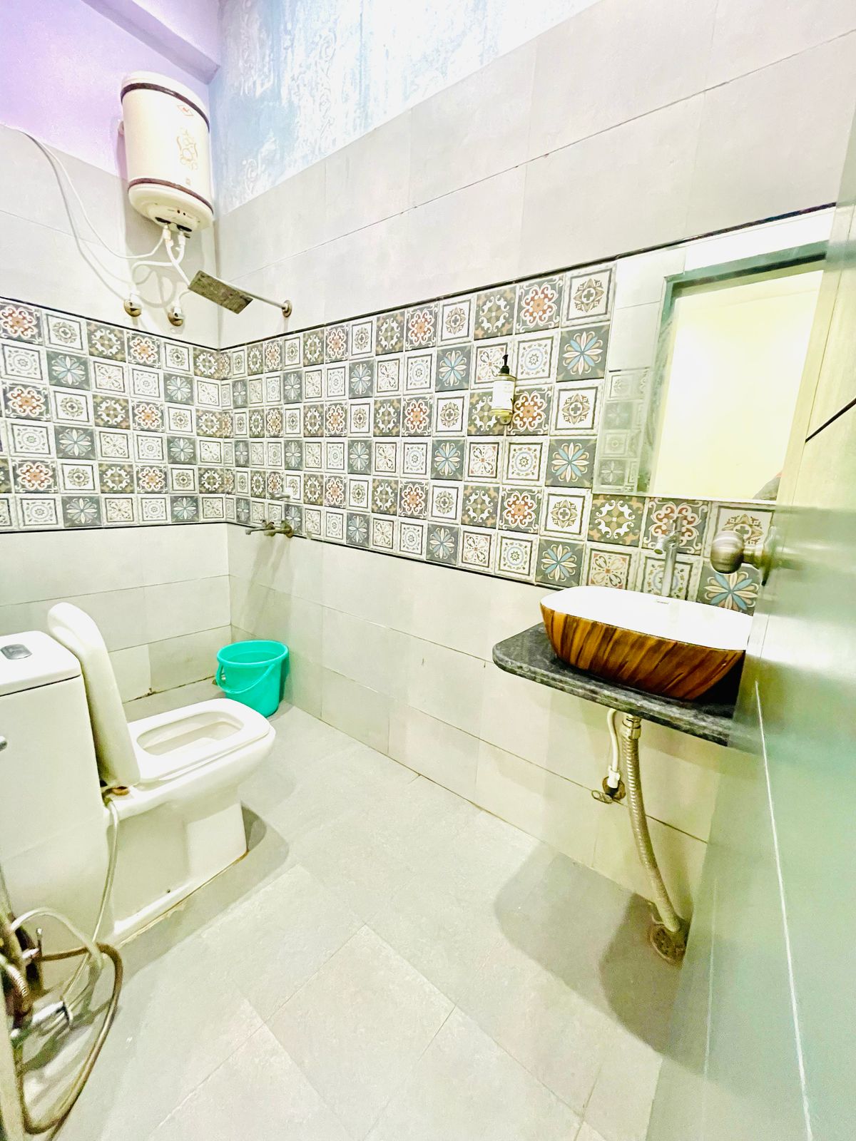 Hotel Oliv Inn near Shri Krishna Janmabhoomi & Railway Station - Tap to explore photos