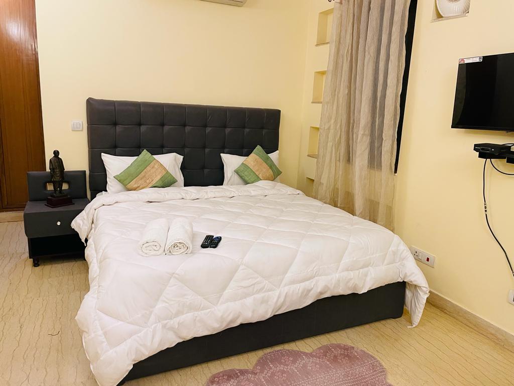 Fortune Home 4Bhk D36 Saket - Tap to explore photos