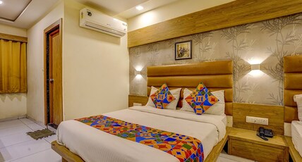 Hotel Silver Palace , Jashodanagar Room Type - Super Deluxe Room Hotel Silver Palace , Jashodanagar Room Type - Super Deluxe Room