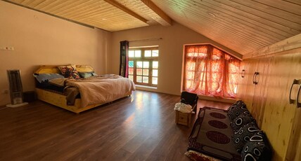 Yolagapa - Near 9th Century Tomba Monastery Room Type - Deluxe Room