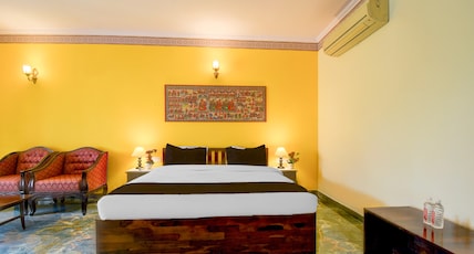 Collection O Mall Of Jaipur Formerly Madhu Pushp Bhawan Room Type - Deluxe Collection O Mall Of Jaipur Formerly Madhu Pushp Bhawan Room Type - Deluxe