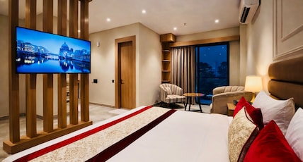 The Embassy Inn - Near Indoor Stadium & Sector 11 Room Type - Executive Suite With Balcony The Embassy Inn - Near Indoor Stadium & Sector 11 Room Type - Executive Suite With Balcony
