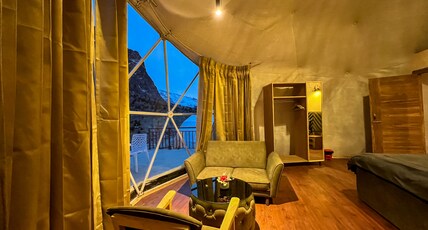 YOLO Outdoors | Riverside Luxury Domes & Glamping - Jispa Room Type - Riverside LOFT Dome