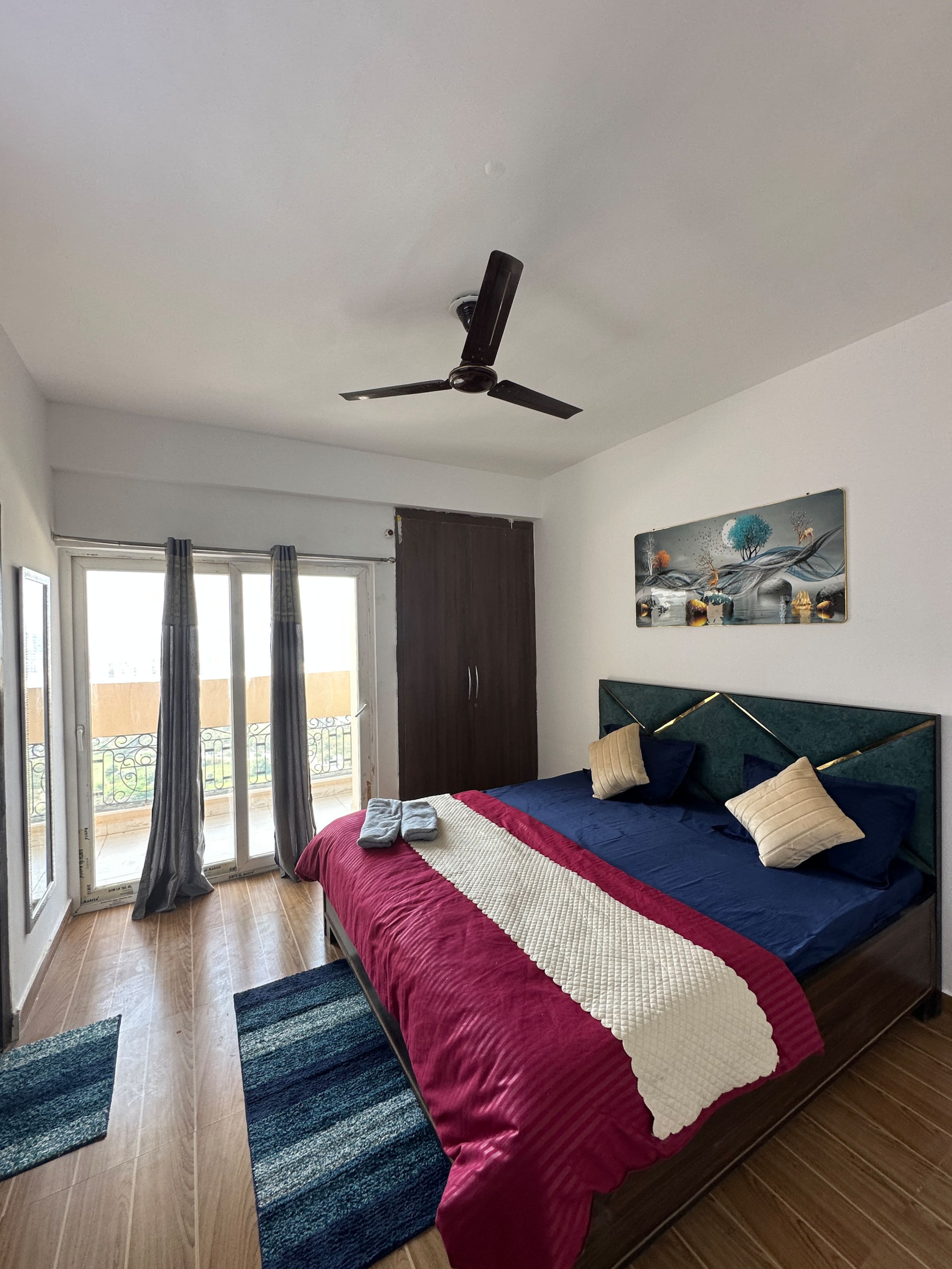 2 bhk Luxury flat Central Noida Sec 118 FNG Road - Tap to explore photos