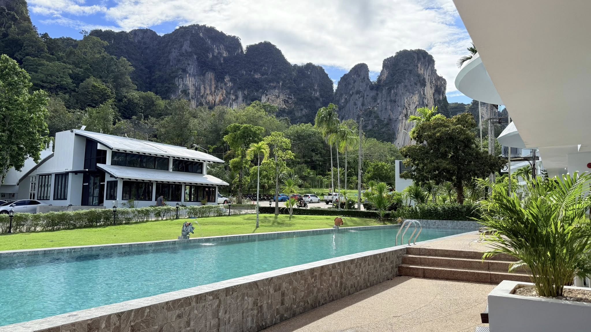 Arawan Krabi Beach Resort - Tap to explore photos