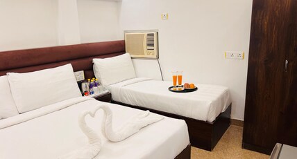 Hotel Ganges Majestic Room Type - Luxury Room (four beds)