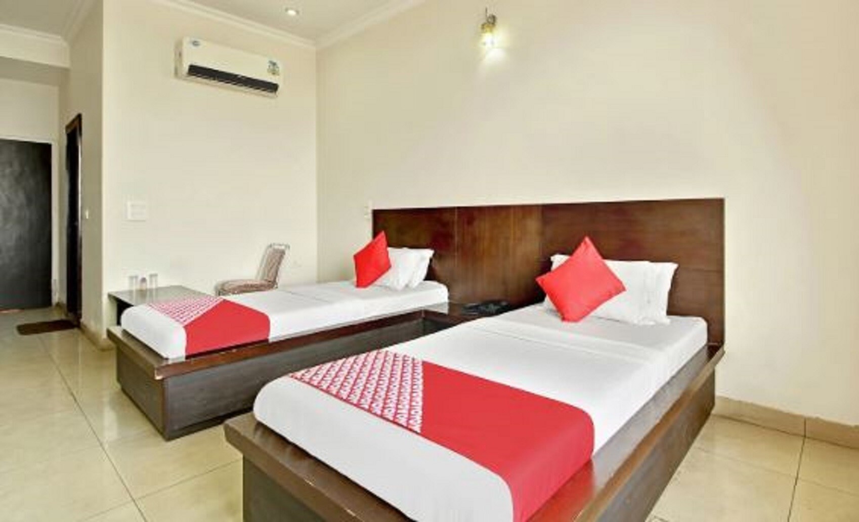Saket hotel & Restaurant - Tap to explore photos