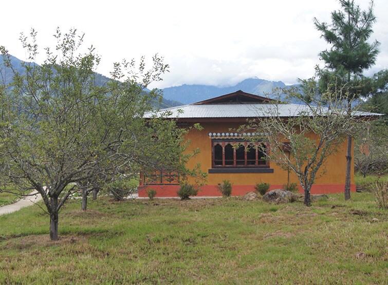Yewong Eco Lodge - Tap to explore photos
