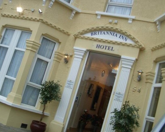 Britannia Inn Hotel - Tap to explore photos
