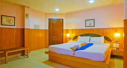 La Promenade Room Type - Standard AC Room