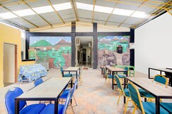 Hotel O 252 Homestay