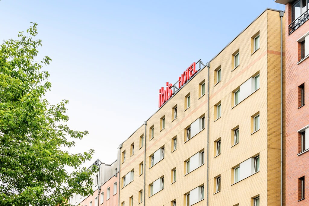IBIS BERLIN POTSDAMER PLATZ - Tap to explore photos