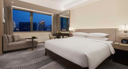 Hyatt Regency Metropolitan Chongqing Room Type - 1 King Bed Club