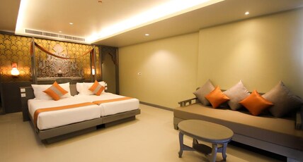 Maikhao Palm Beach Resort Room Type - Grand Deluxe Seaview with Bathtub and Balcony