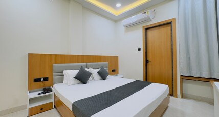 Hotel Sharda Inn Room Type - Deluxe Room
