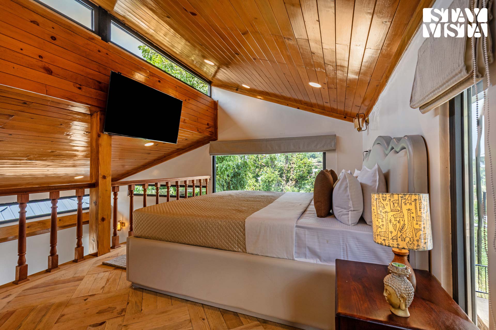 StayVista at Cujo's Haus - Heated Floor - Tap to explore photos