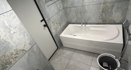 Hotel Shivalay Room Type - DELUXE KING SUITE