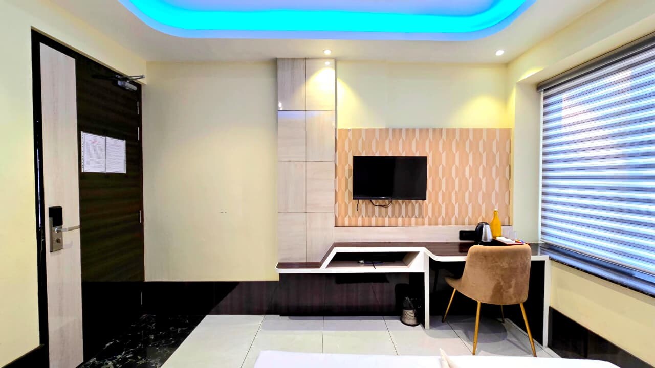 Hotel Heritage Inn - Tap to explore photos