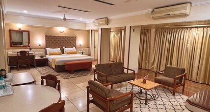 Shree Panchratna Hotel Room Type - Deluxe Suite Room Shree Panchratna Hotel Room Type - Deluxe Suite Room