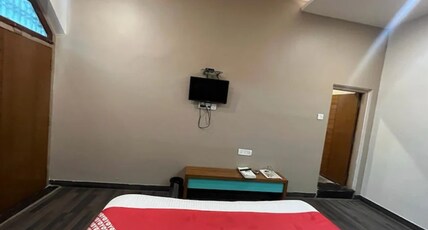 Sri rameshwaram paying guest House Room Type - Family Room Double Bed with ac