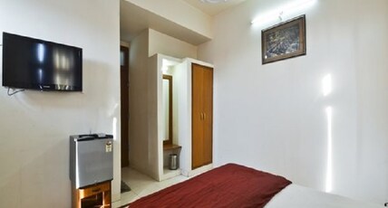 Amrapali Hotel and Resorts Room Type - Deluxe Room - AC