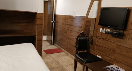 Hotel Kailash Residency Room Type - Deluxe Room