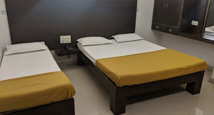 Aashraya Hotel Room Type - Deluxe Triple Non Ac room