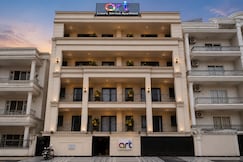 Rooms of Art Luxury Service Apartment Golf Course Road