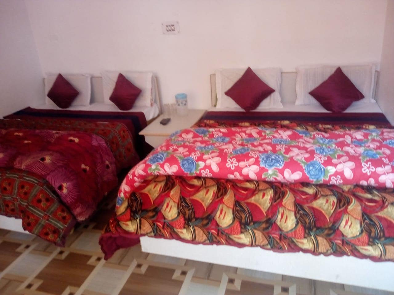 Hotel Amandeep Galaxy - Tap to explore photos