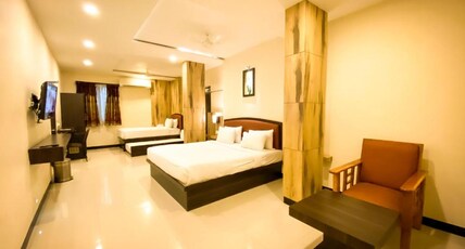 Hotel Shree Residency Room Type - Executive Triple Room (Double King Bed + Single Executive Bed) Hotel Shree Residency Room Type - Executive Triple Room (Double King Bed + Single Executive Bed)
