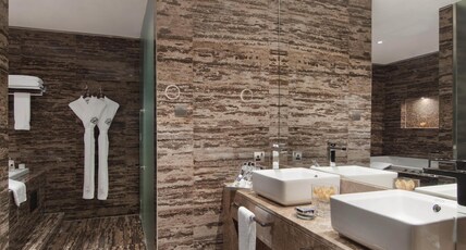 Fairmont Bab Al Bahr Room Type - Presidential Suite Fairmont Bab Al Bahr Room Type - Presidential Suite