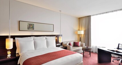 JW Marriott Hotel Pune Room Type - Executive King Room with Bath Tub, Executive Lounge Access