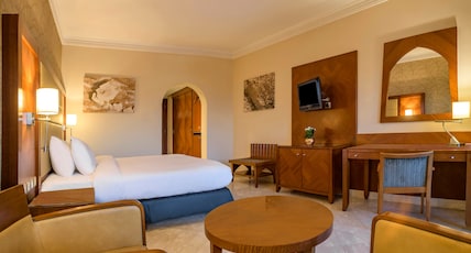 Crowne Plaza JORDAN - DEAD SEA RESORT & SPA Room Type - 1 King Bed Standard
