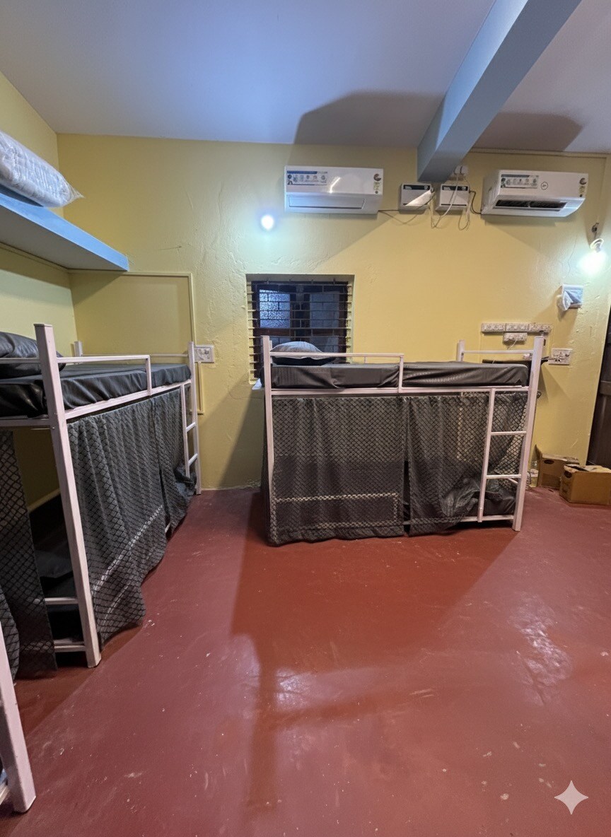 MOGAMBO HOSTEL GOA - Tap to explore photos