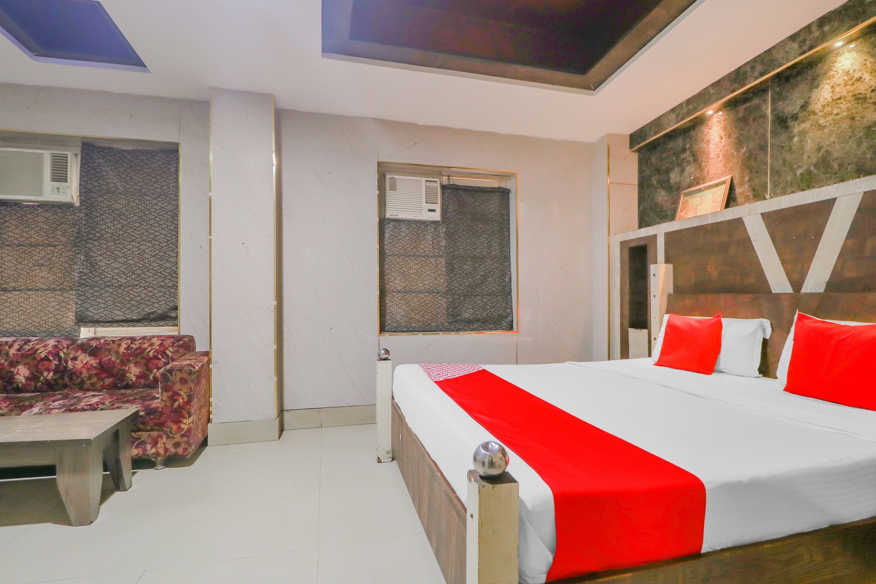 Hotel O Shiv Pukhraj - Tap to explore photos