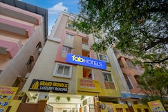 FabHotel Grand Broholic Luxury Rooms JNTU- Nr. JNTU Collegue Metro Station-Kukatpally