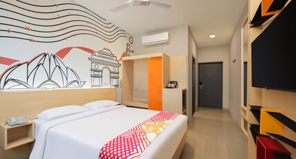 Ginger East Delhi Room Type - Luxe Queen Room