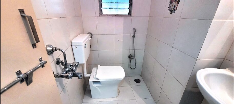 Bamboo Stays -Modern 2bhk Apt with Kitchen - Tap to explore photos